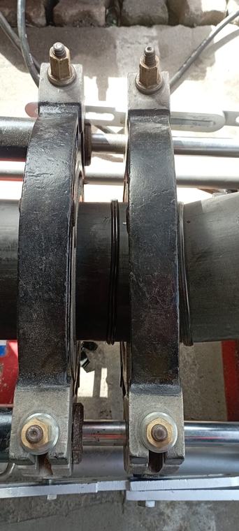 Termofusão de PEAD — detalhe do equipamento